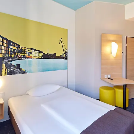 Hotel Hafen 3*